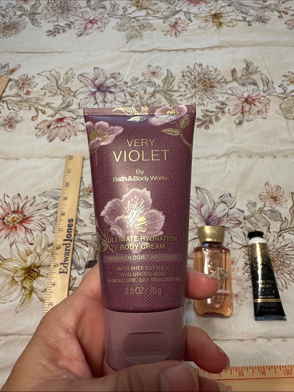 Bath & Body Works Very Violet Set – Pink, Gold, Black - Picture 3 of 5